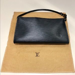 Louis Vuitton Epi Leather Pochette Accessories Bag